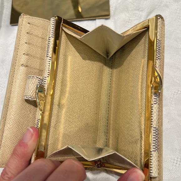 Louis Vuitton Damier Azur Porte Monnaie Kisslock Wallet - Picture 7 of 10